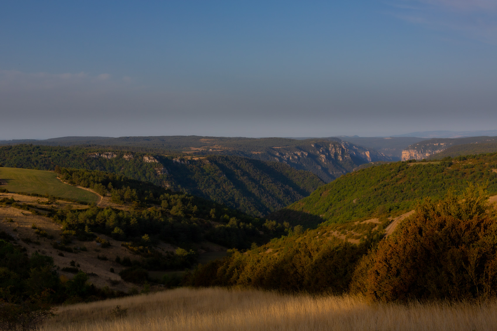 Plateau du causse - Canon EOS 5D Mark III - EF 50 mm f/1,4 USM - ISO 100 - f/11 - 1/250 s
