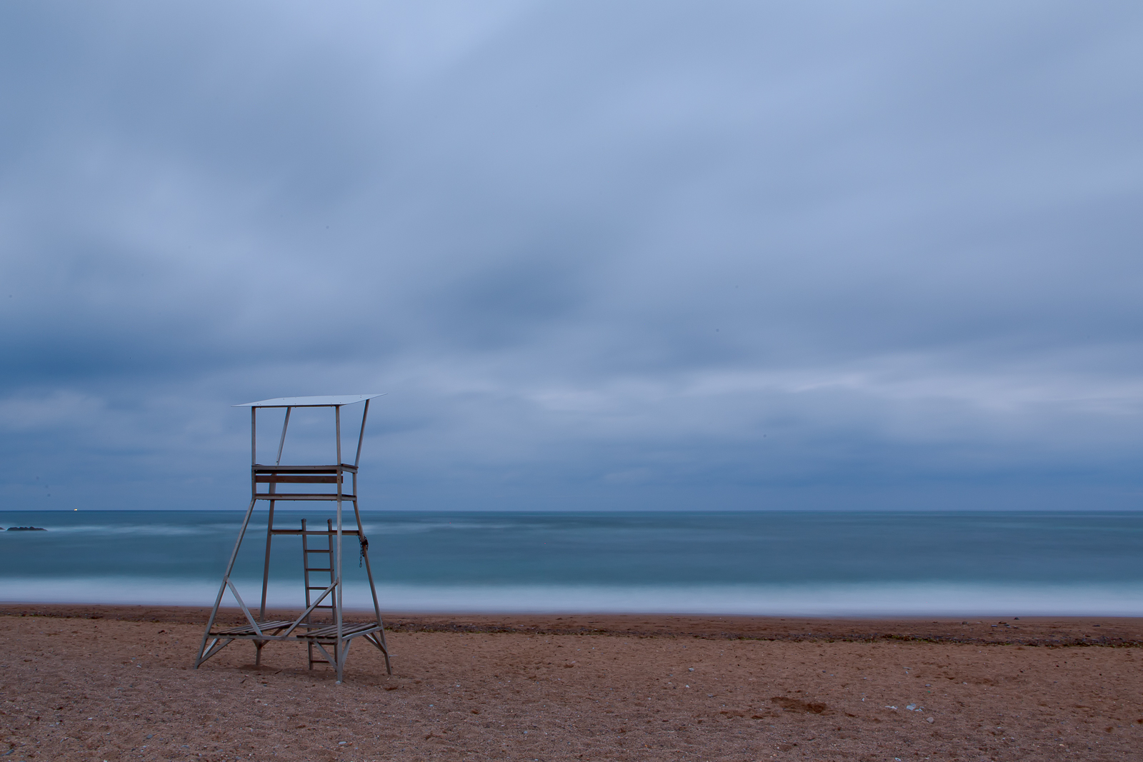 Plage déserte pays basque