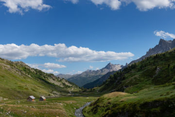 Panorama de la vallée de la Clarée depuis le refuge des Drayères