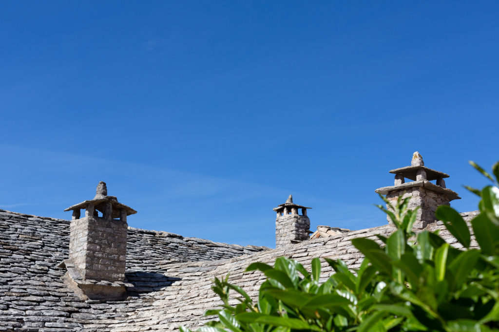 Toit de maison en pierre du Larzac