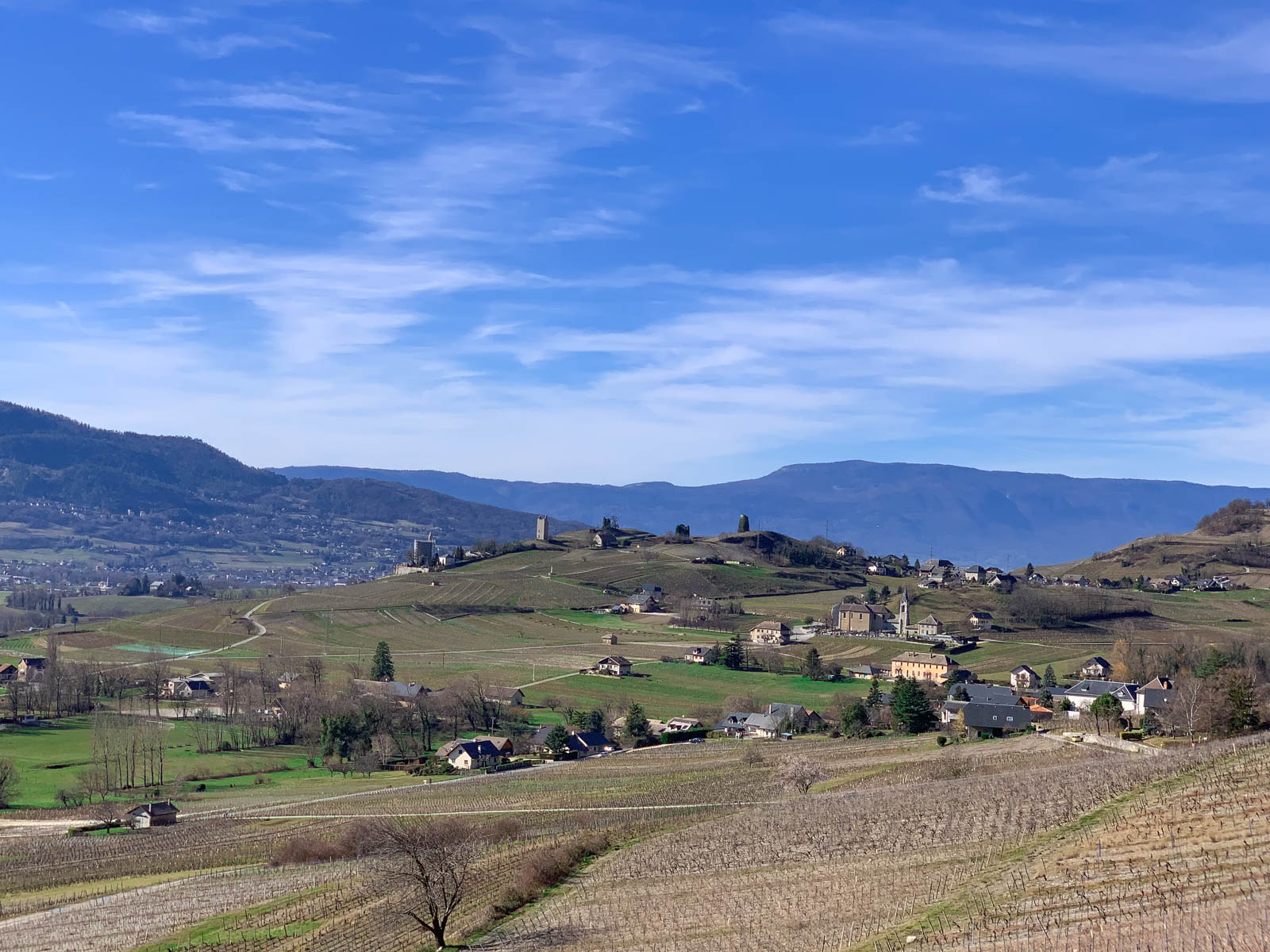 Chignin et les tours de Chignin