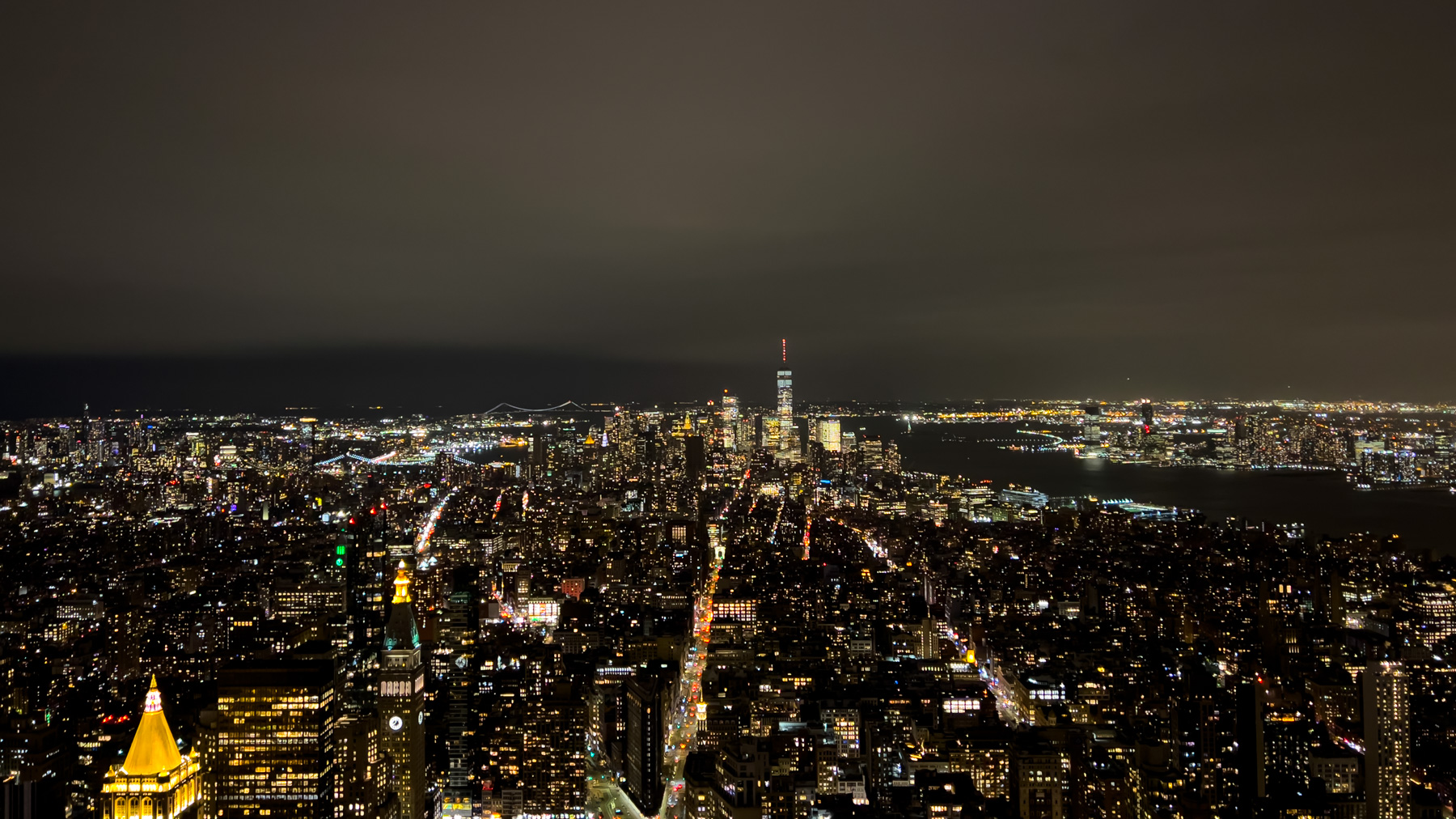 Manhattan la nuit depuis l'Empire State Building