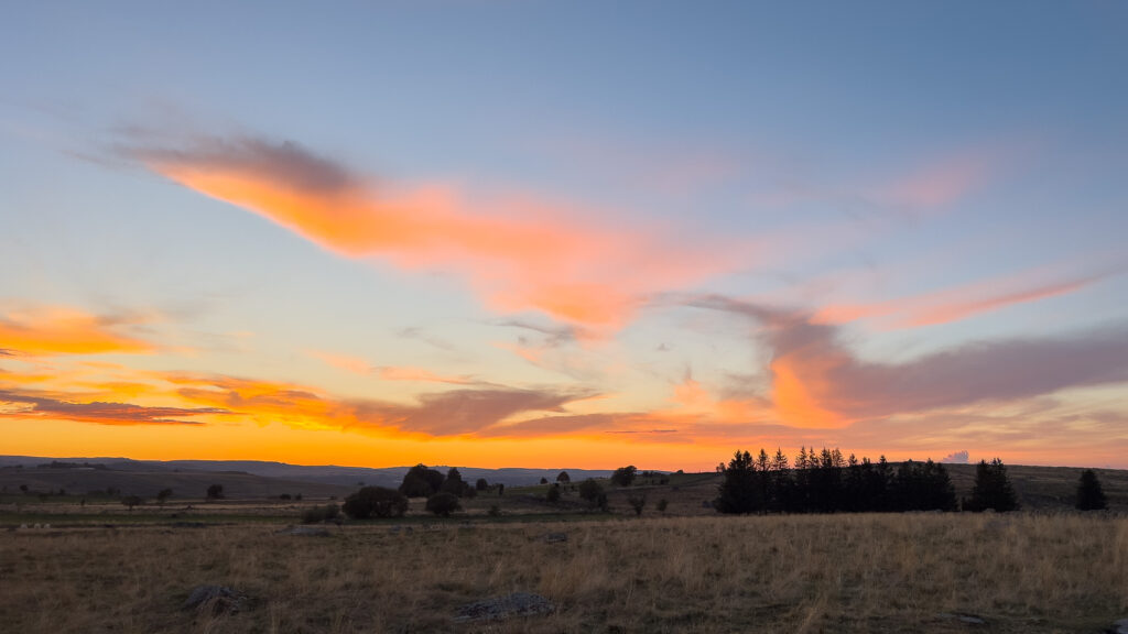 Coucher de soleil sur les Monts de l'Aubrac