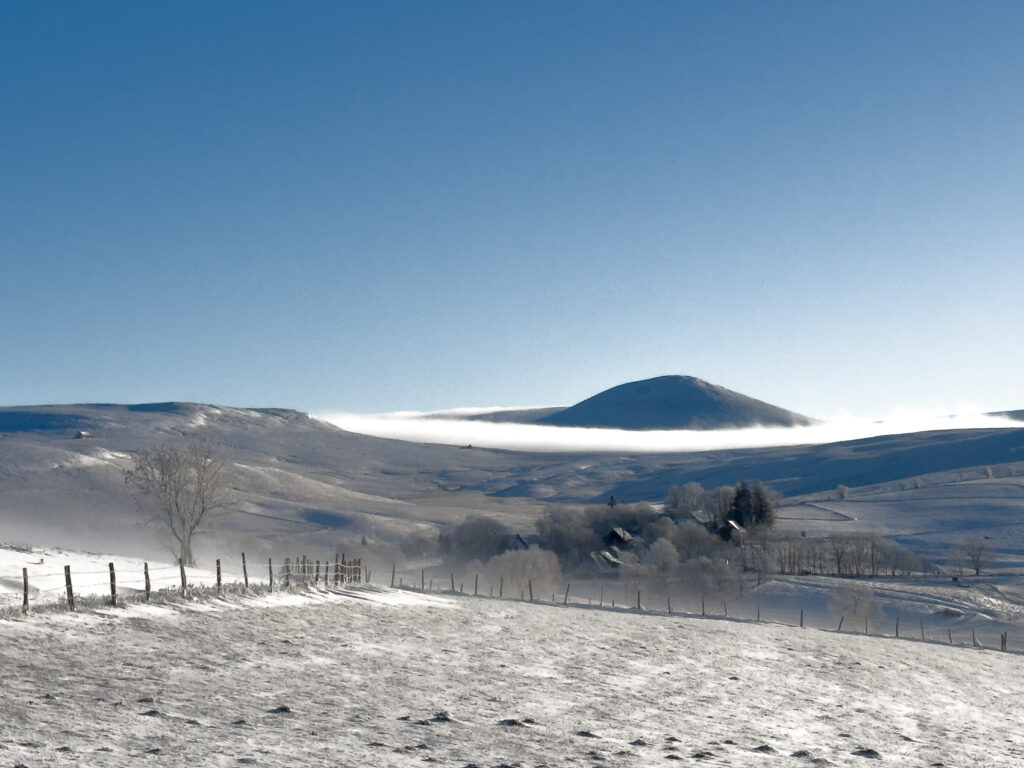 Plateau du Cézallier en hiver
